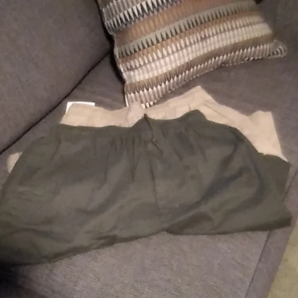 5 FOR $25 Basic Edition Elastic Waist Shorts 2 Pairs - Picture 2 of 4